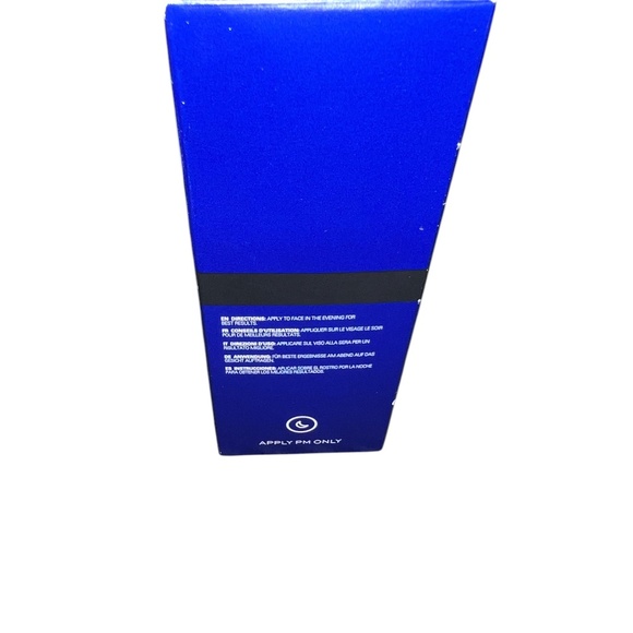 Revolution Night Restore Oil - Picture 5 of 6